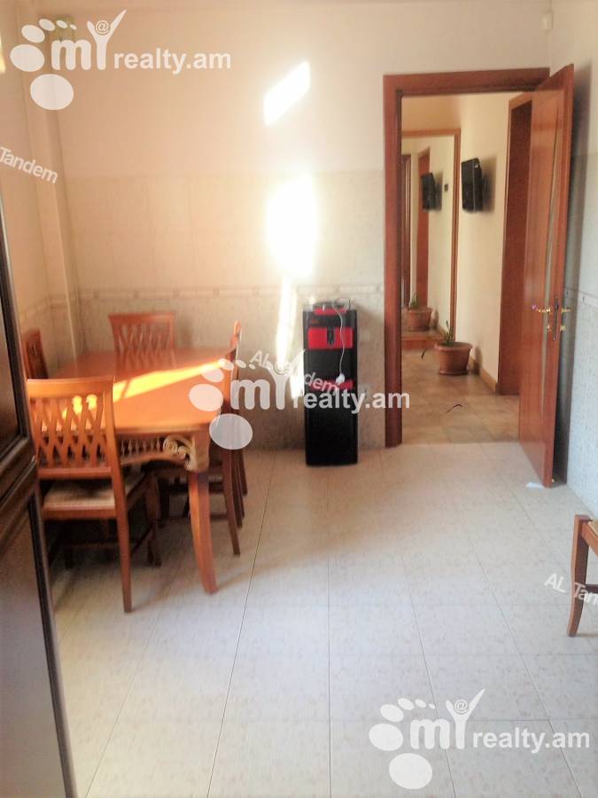 3 bedroom apartment for sale Saryan St, Center Yerevan, 127177