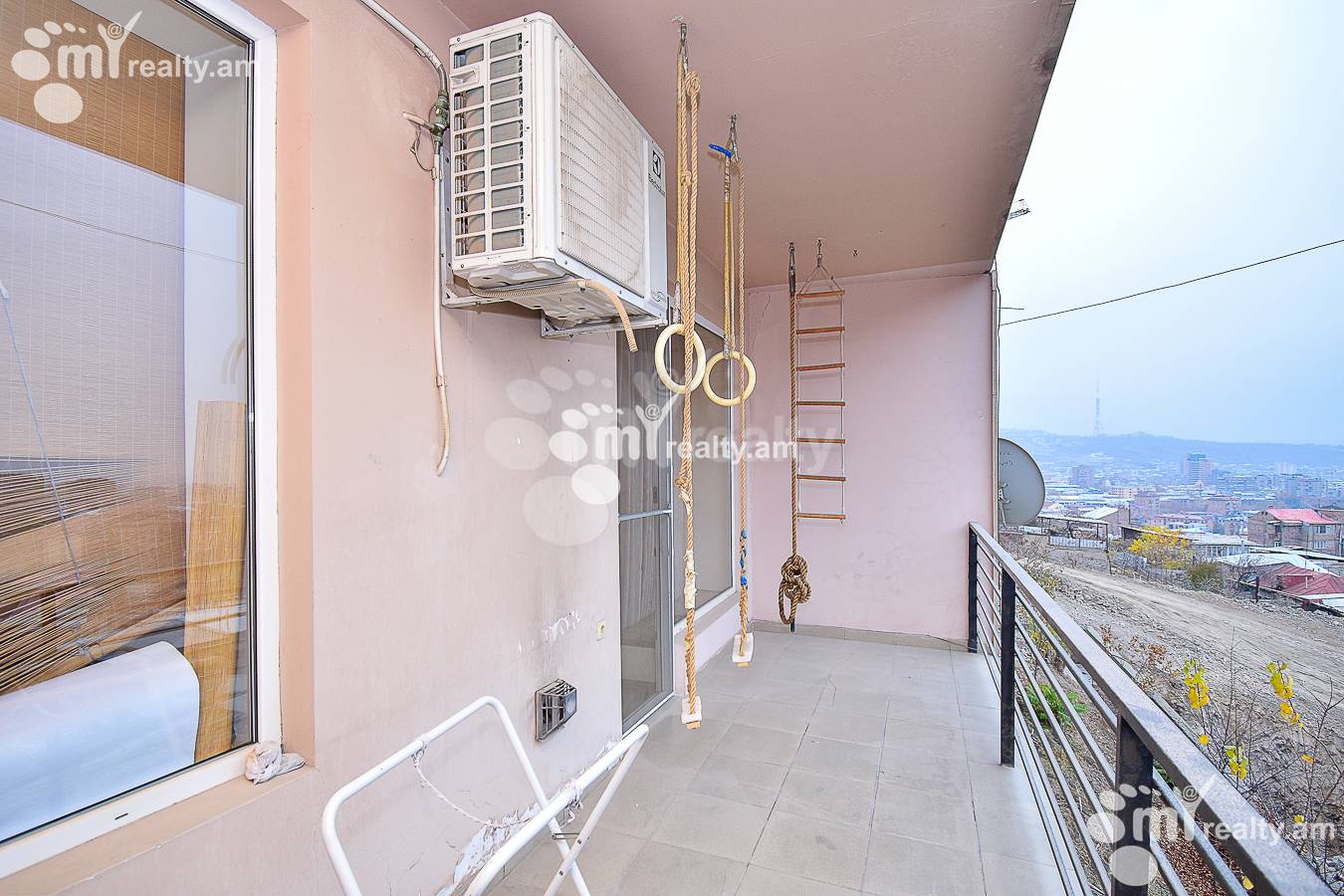 3 bedroom apartment for sale Antarayin St, Center Yerevan, 146938