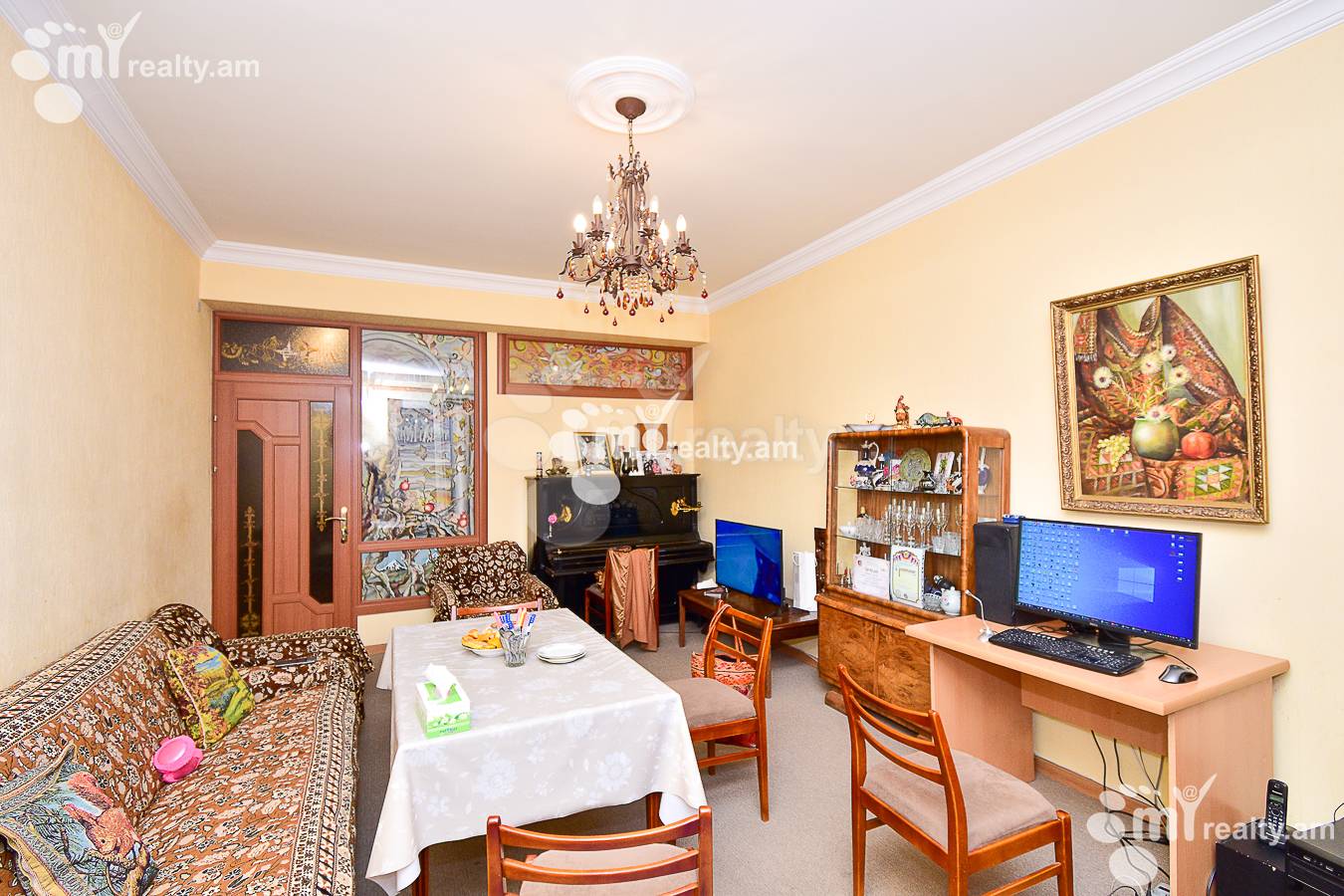 3 bedroom apartment for sale Antarayin St, Center Yerevan, 146938