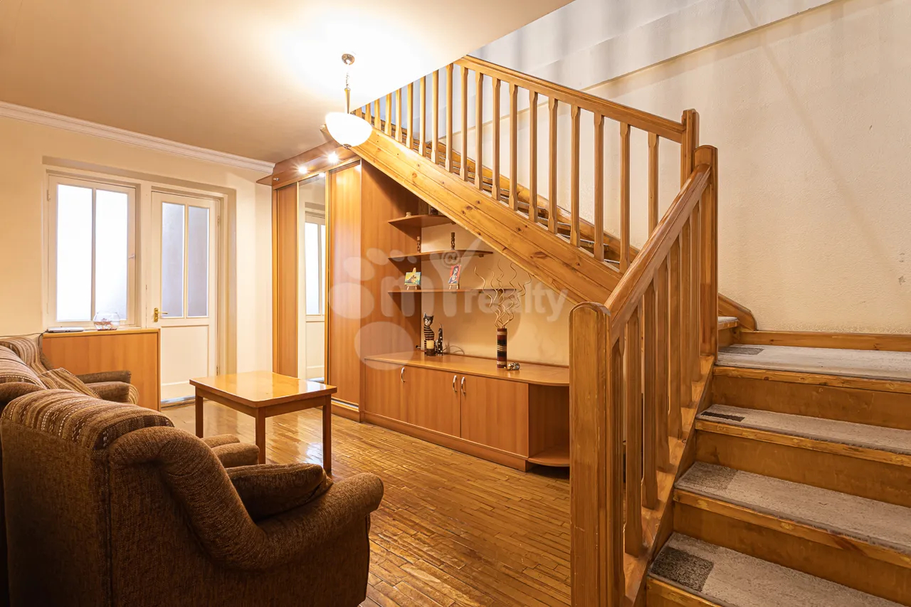 5 bedroom apartment for sale Hr.Kochar St, Arabkir Yerevan, 158249