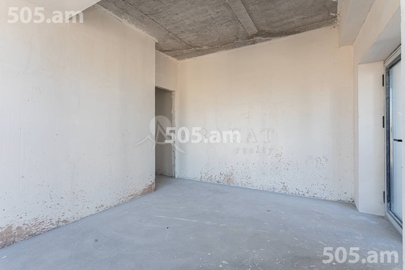 3 սենյականոց բնակարան  Կոմիտասի պող, Արաբկիր Երևան, 157144