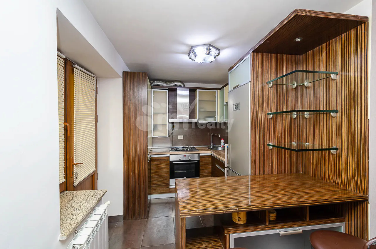 3 bedroom apartment for rent Hr.Kochar St, Arabkir Yerevan, 161922