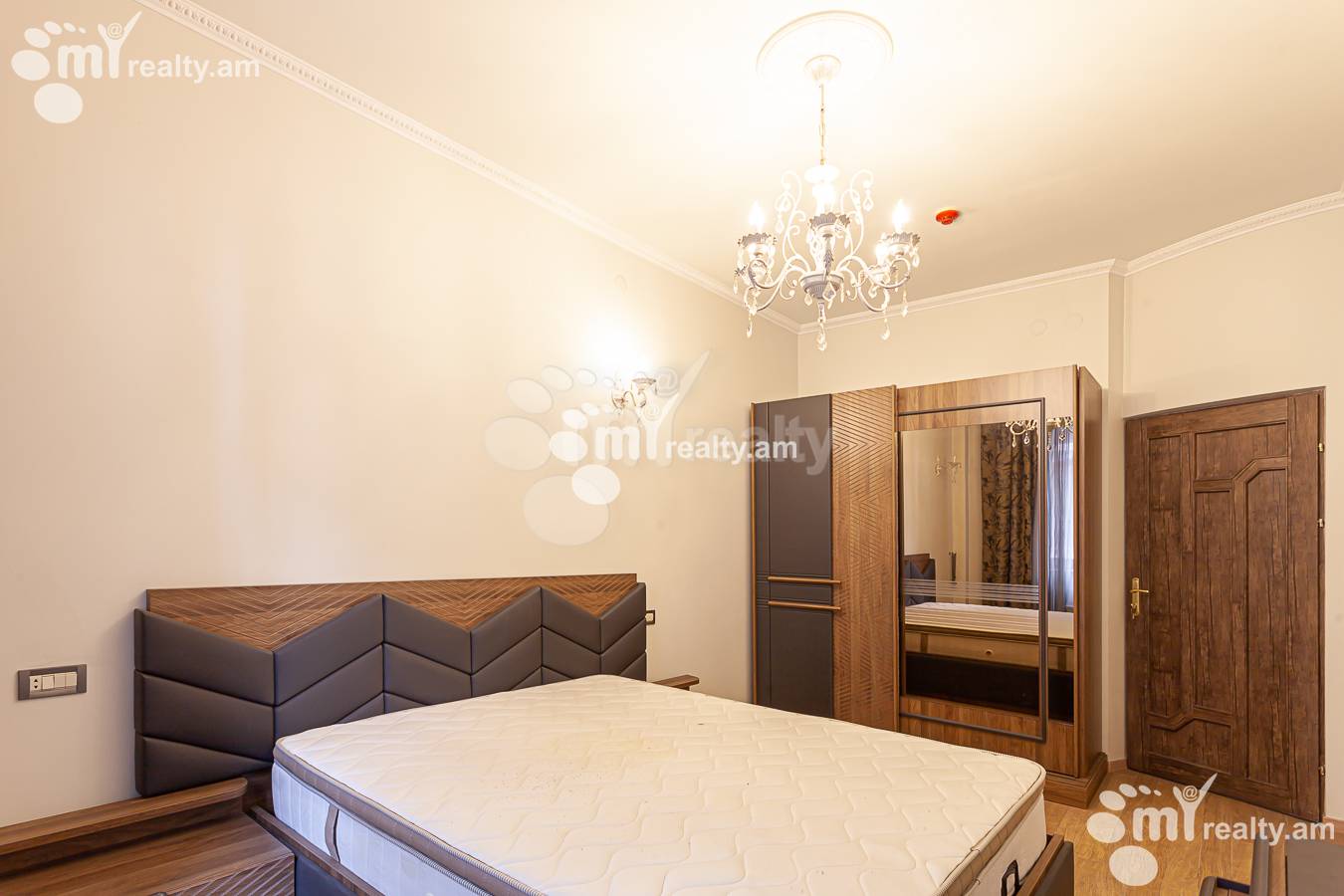 Снять 4 комнатную квартиру Северный пр, Центр Ереван, 149051