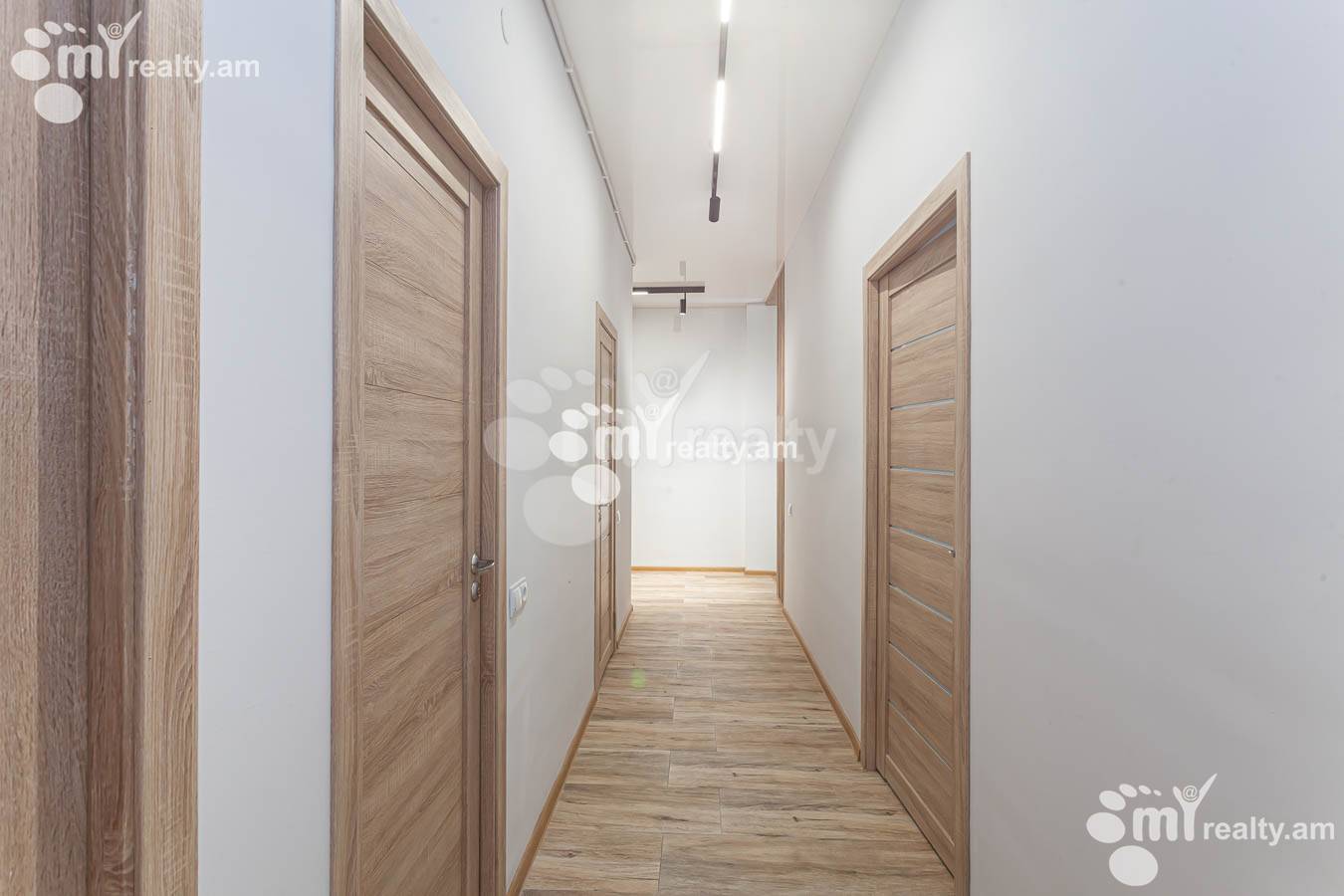 3 bedroom apartment for sale M․ Melqonyan str, Center Yerevan, 153614