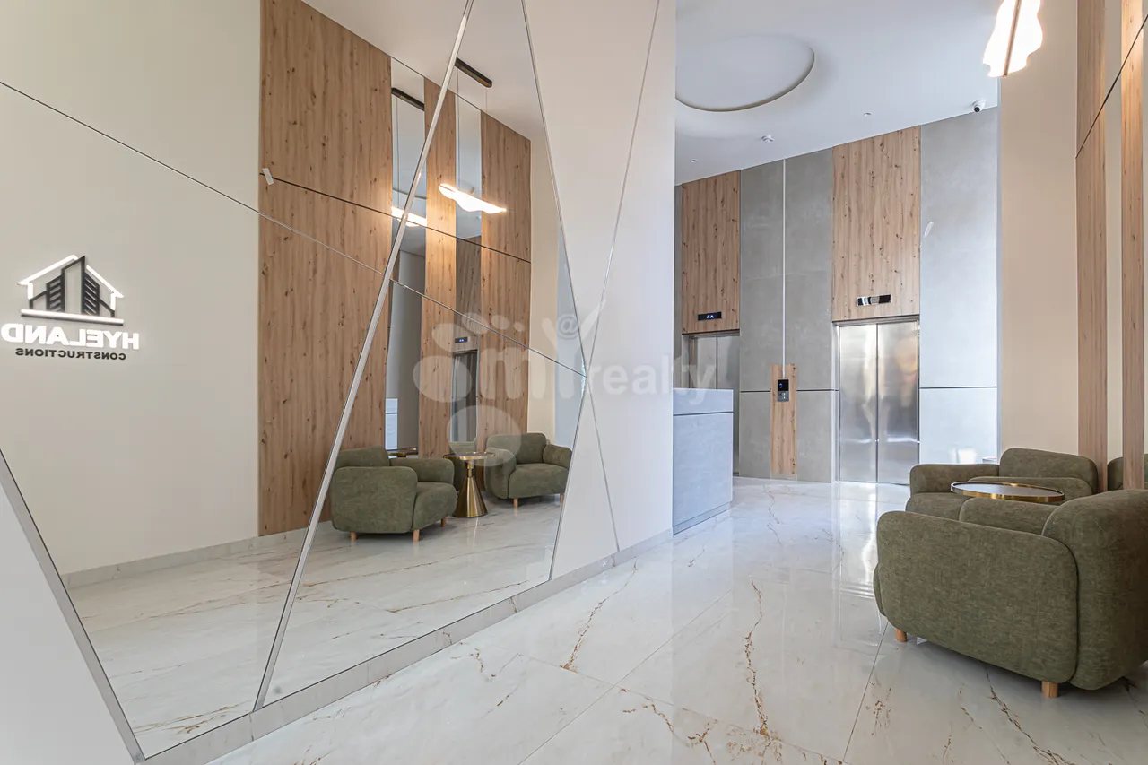 3 bedroom apartment for sale Antarayin St, Center Yerevan, 157849