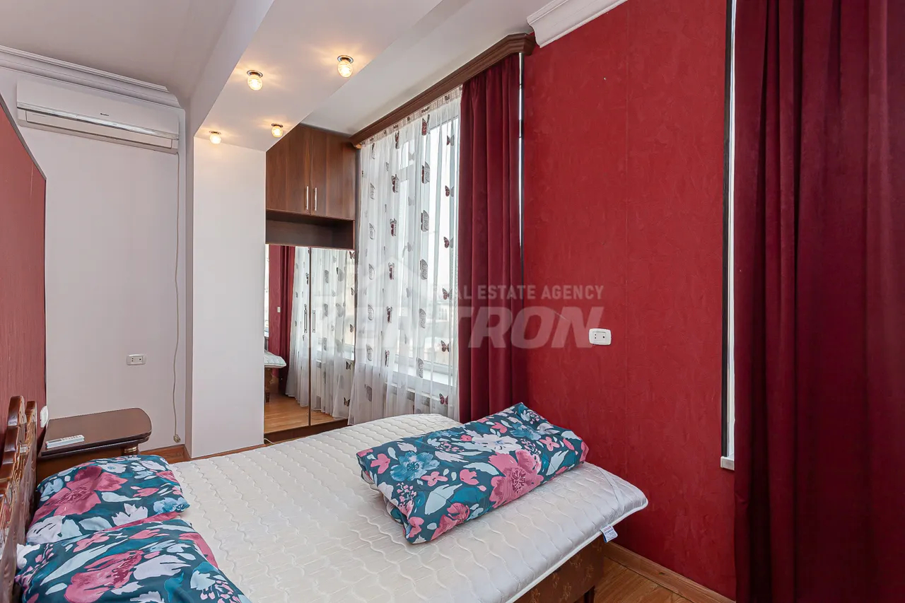1 bedroom apartment for rent Nalbandyan St, Center Yerevan, 158781