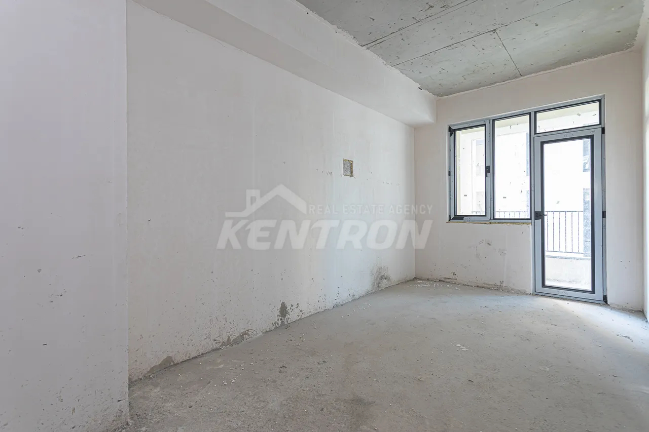 4 bedroom apartment for sale خیابان گِریبودوف, عربگیر ایروان, 157526