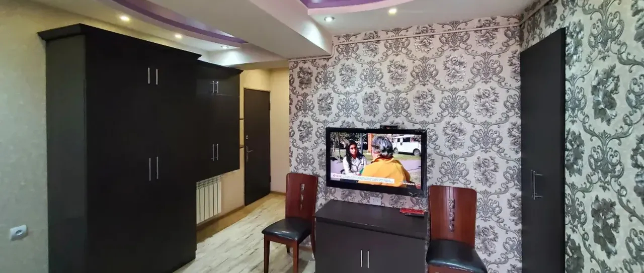 2 bedroom apartment for rent Hanrapetutyan St, Center Yerevan, 160350