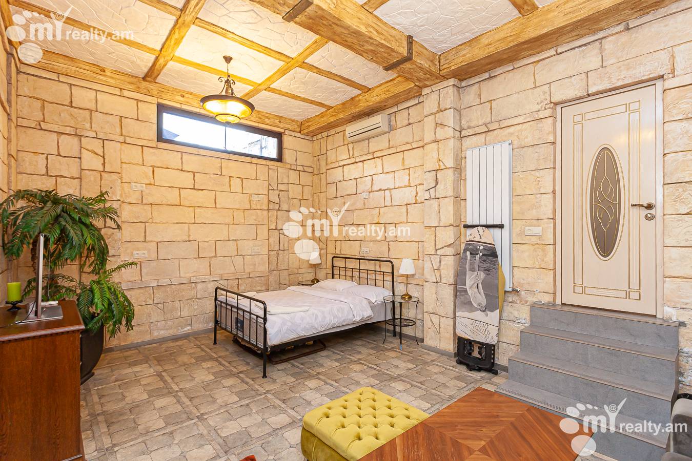 Commercial property for sale Zakyan St, Center Yerevan, 143784