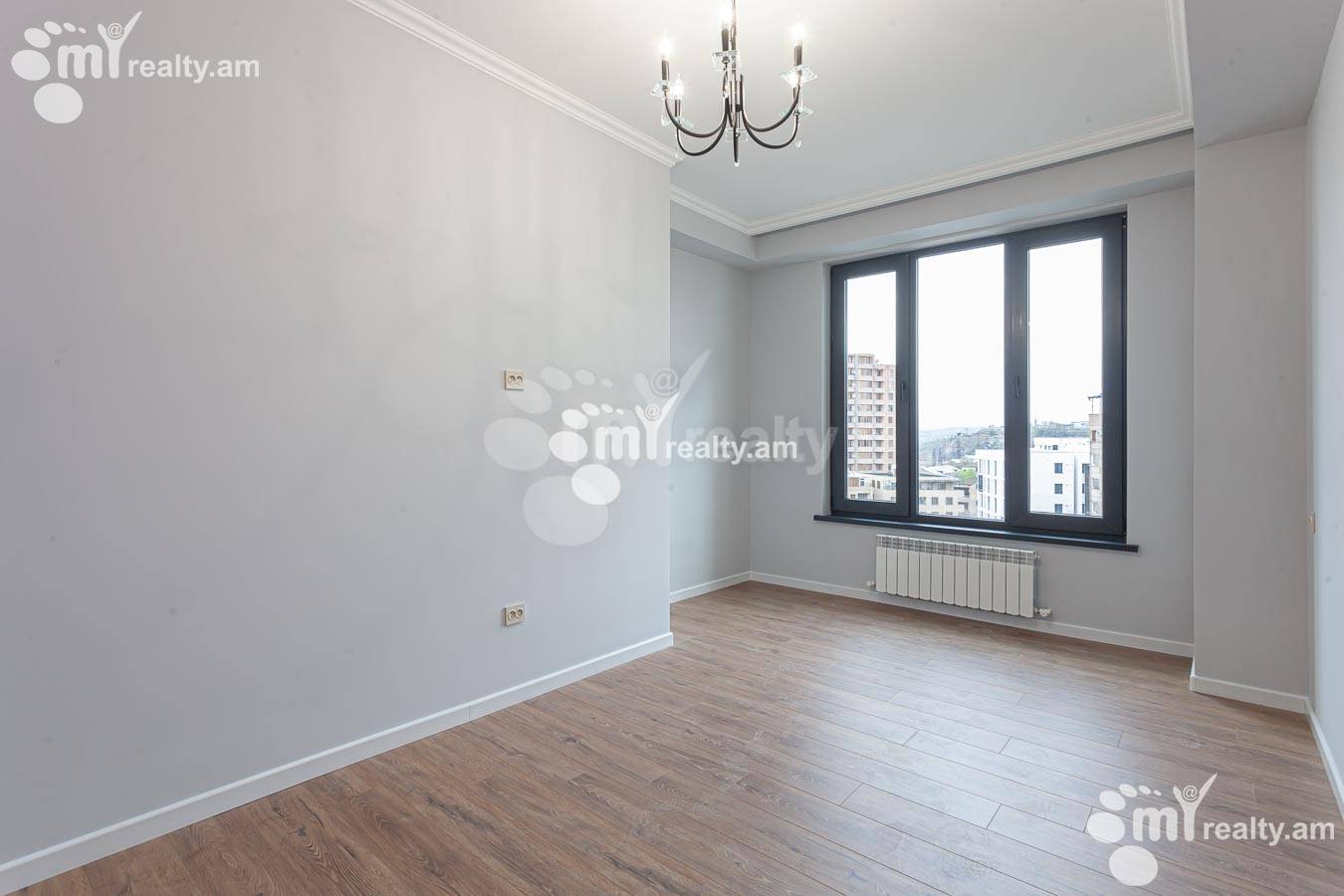 3 bedroom apartment for sale خیابان گِریبودوف, عربگیر ایروان, 155204
