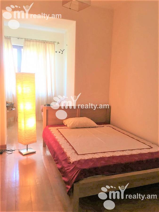 3 սենյականոց բնակարան  Չարենցի փող, Կենտրոն Երևան, 123038