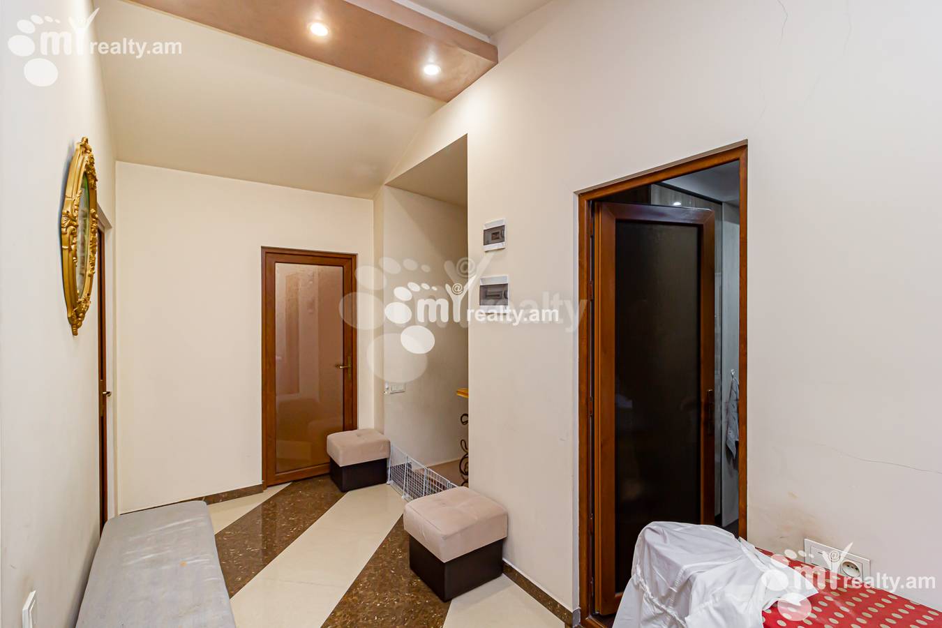 5 սենյականոց բնակարան  Պուշկինի փող, Կենտրոն Երևան, 152545