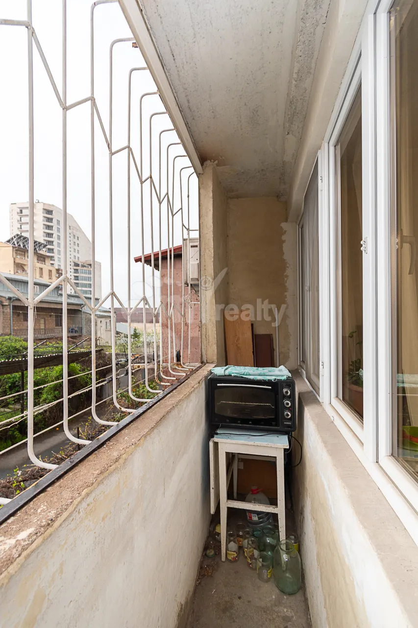 Купить 3 комнатную квартиру Азатутян пр, Арабкир Ереван, 160246