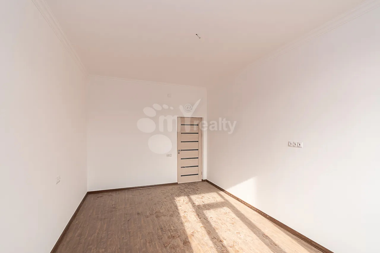 3 սենյականոց բնակարան  Ադոնց փող, Արաբկիր Երևան, 159442