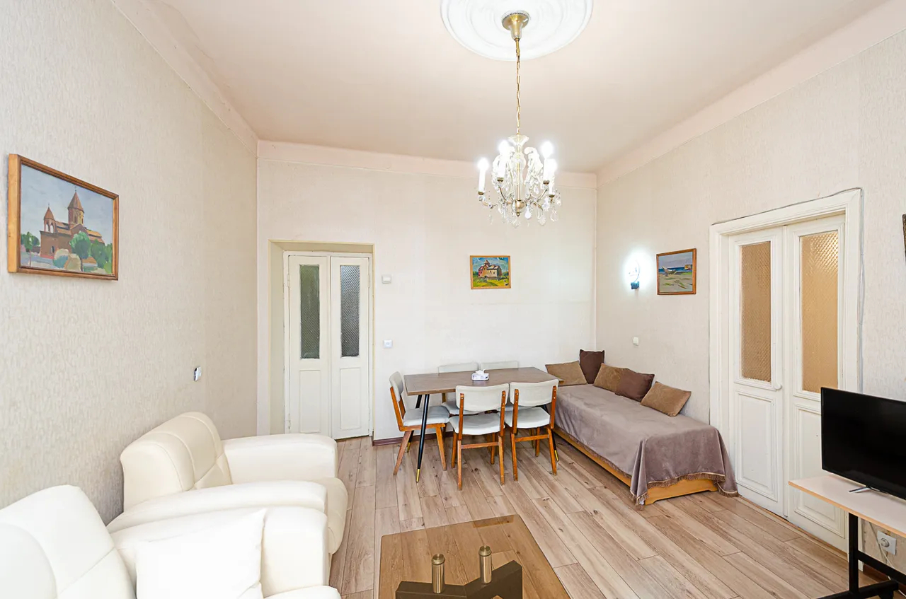 2 bedroom apartment for rent Saryan St, Center Yerevan, 161914
