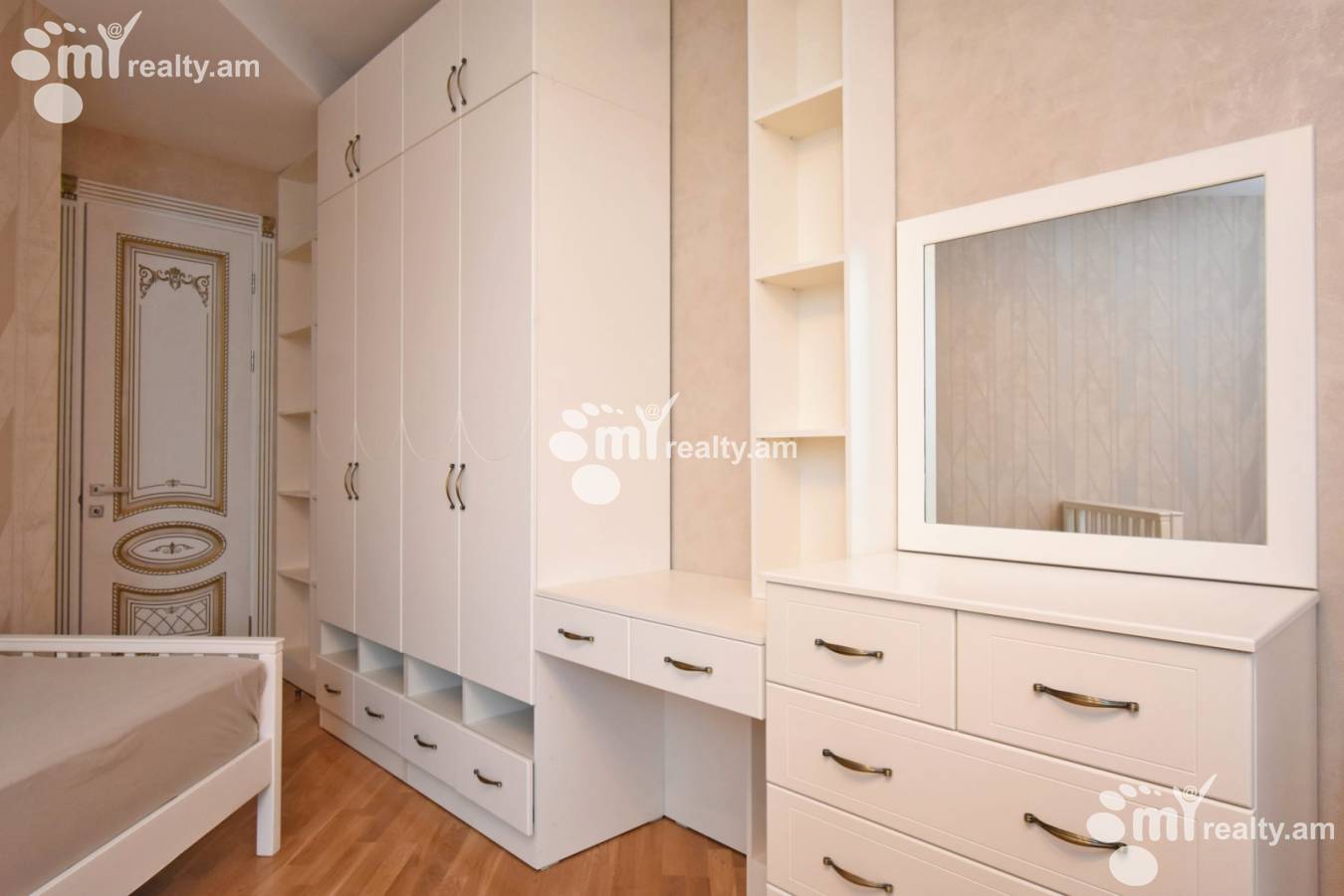 4 bedroom apartment for sale N. Zaryan St, Arabkir Yerevan, 159733