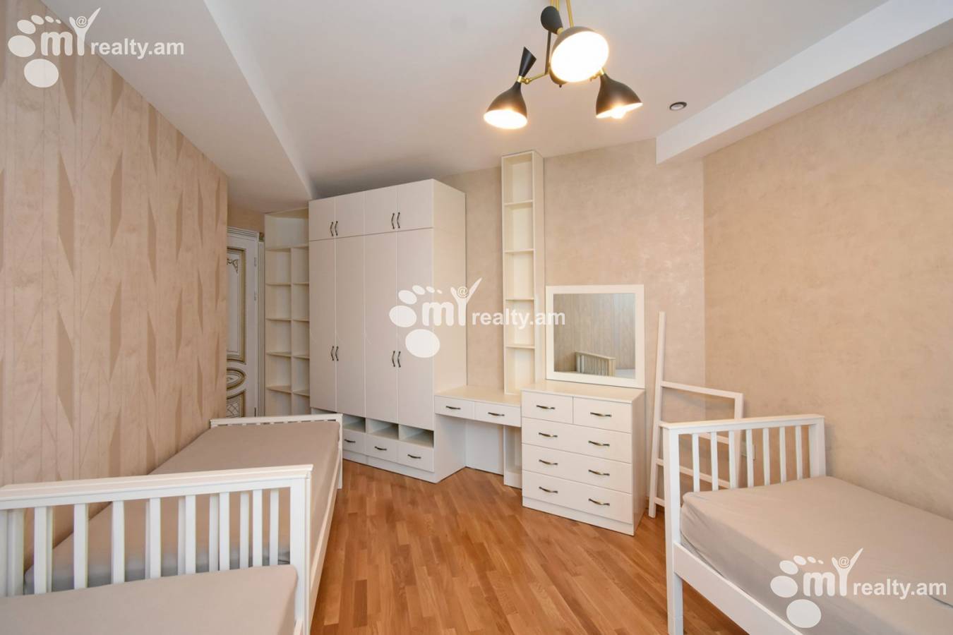 4 bedroom apartment for sale N. Zaryan St, Arabkir Yerevan, 159733