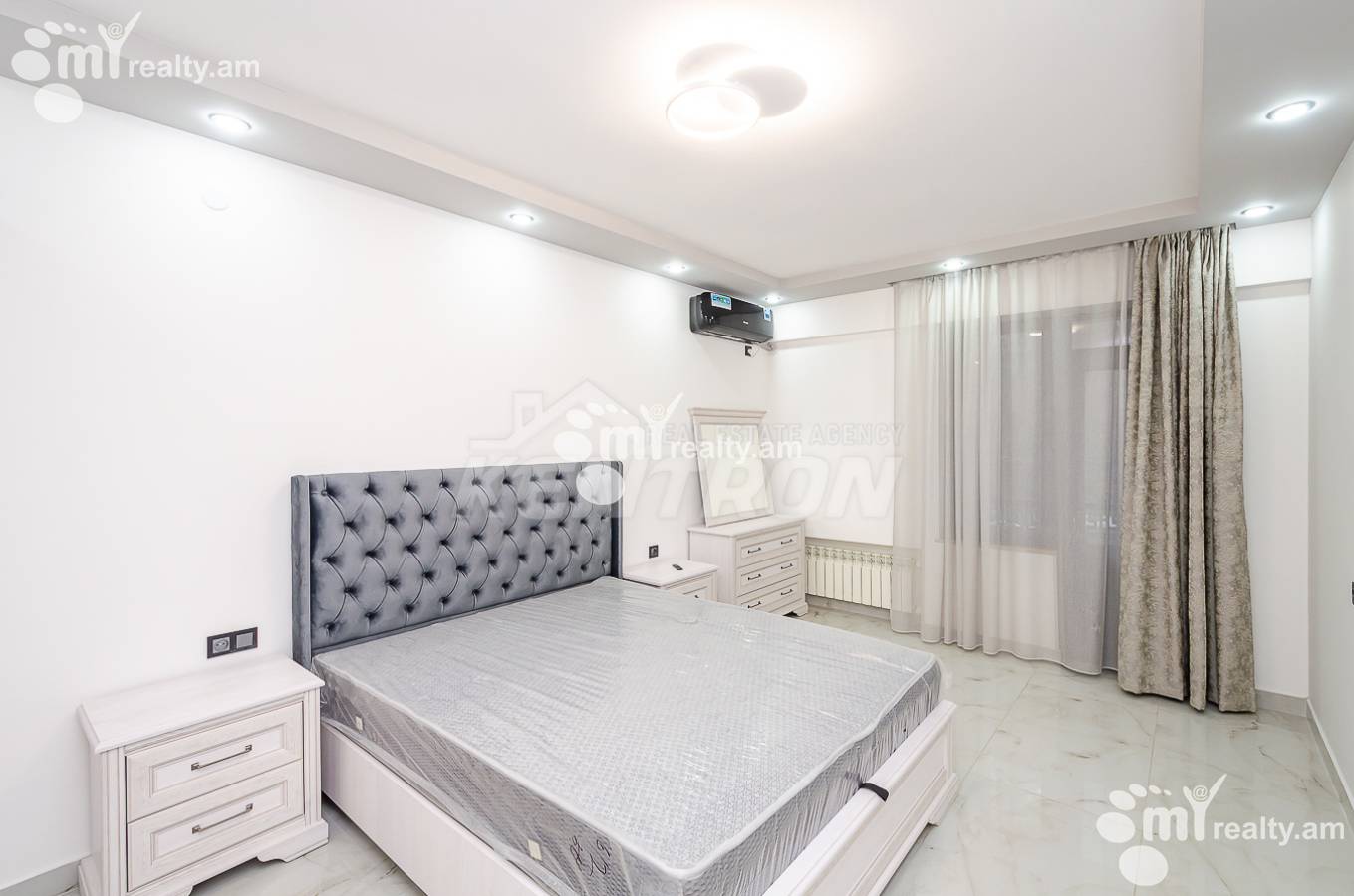 3 bedroom apartment for sale Mashtots Ave, Center Yerevan, 154297