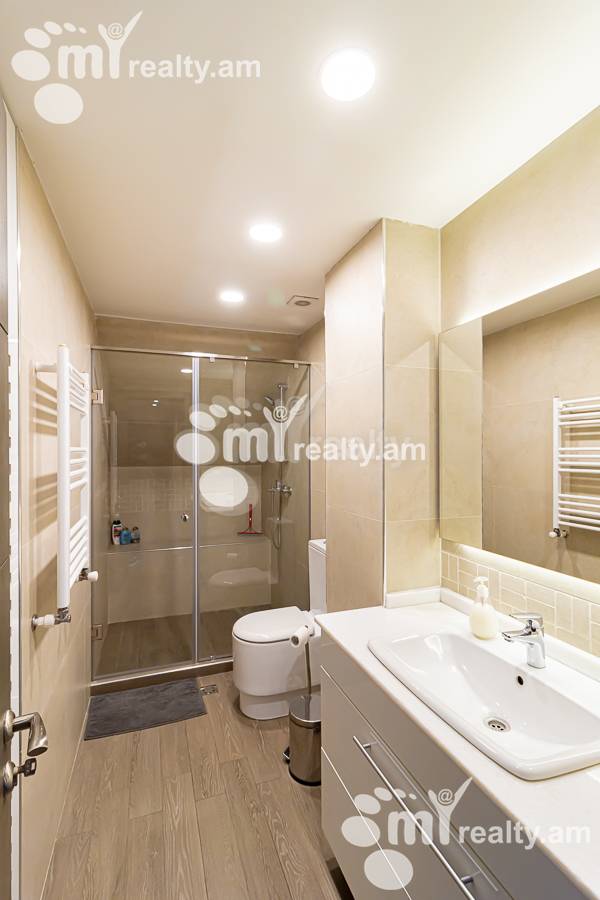 Купить 3 комнатную квартиру Антараин ул, Центр Ереван, 154424