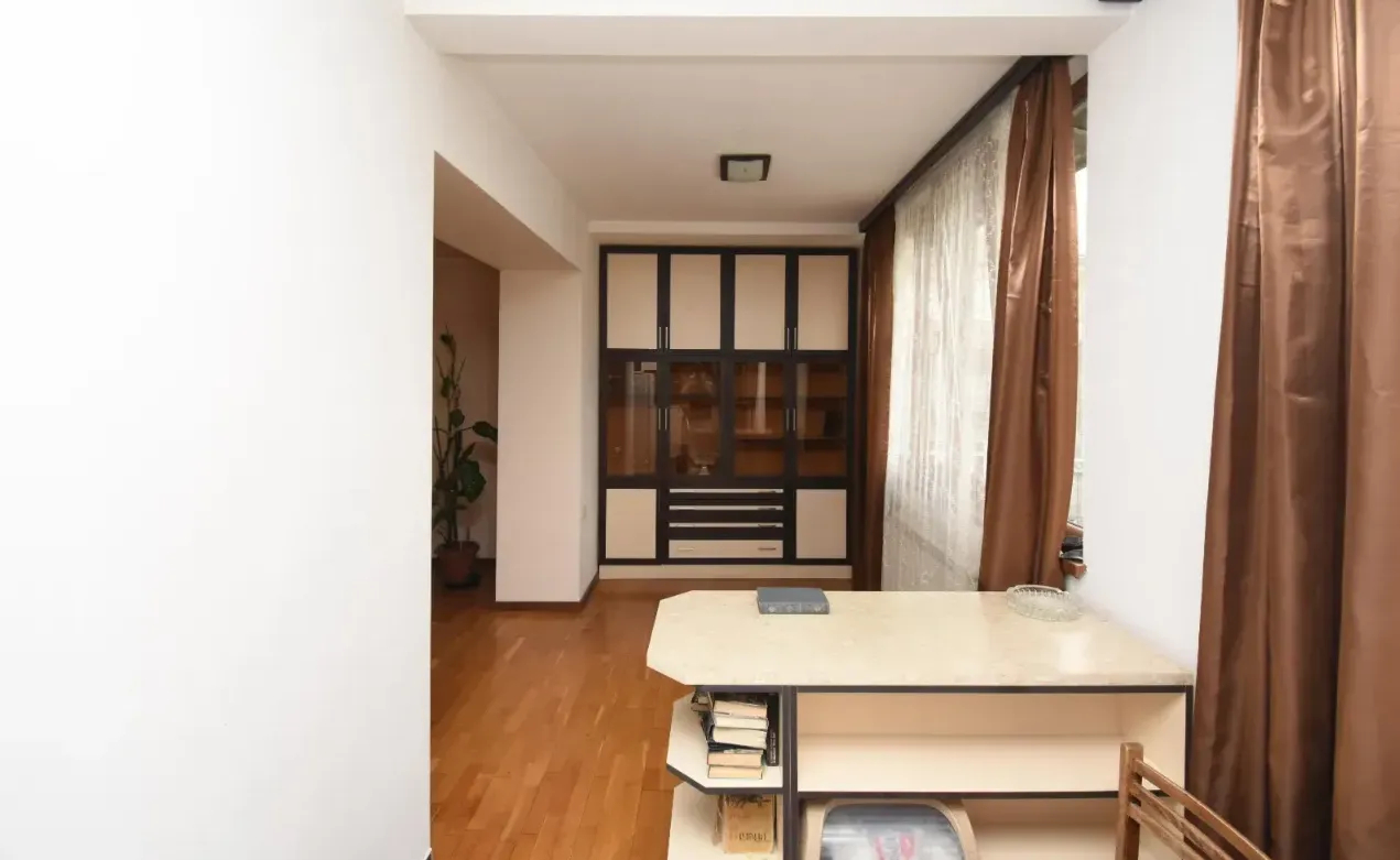 3 bedroom apartment for sale Azatutyan Ave, Arabkir Yerevan, 160405