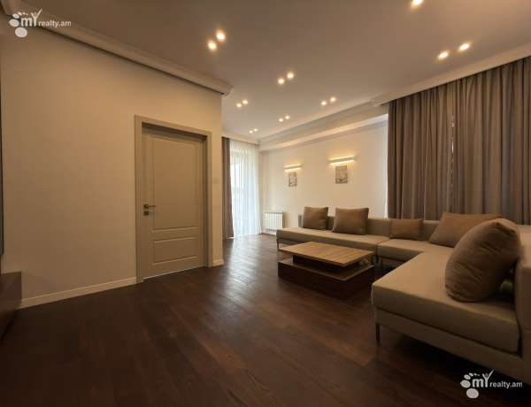 2-senyakanoc-bnakaran-vacharq-Yerevan-Center