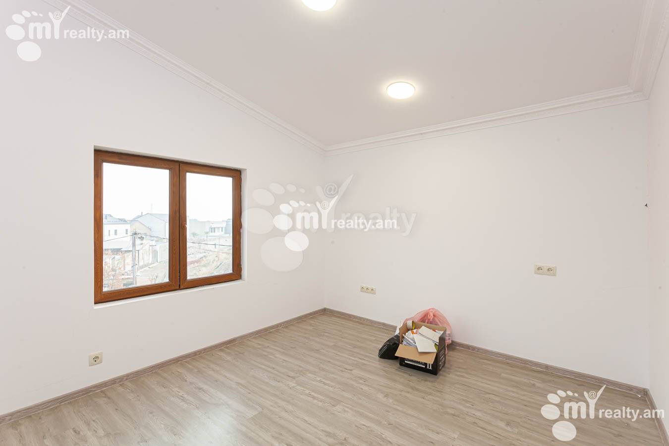 House for sale G 1 dis., Ajapnyak Yerevan, 154156