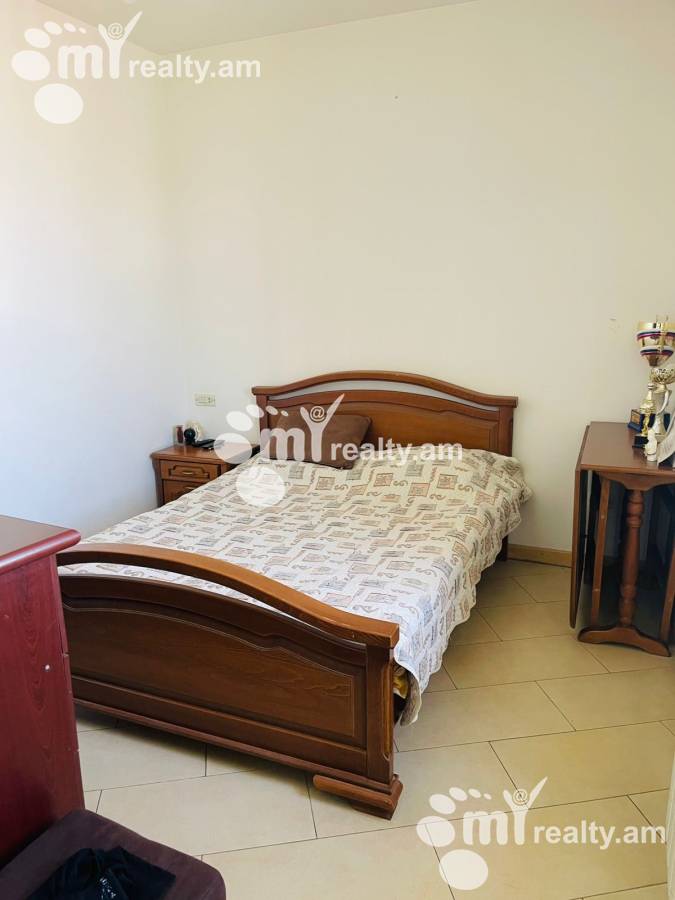 5 bedroom apartment for sale خیابان برادران اوربِلی, عربگیر ایروان, 160180