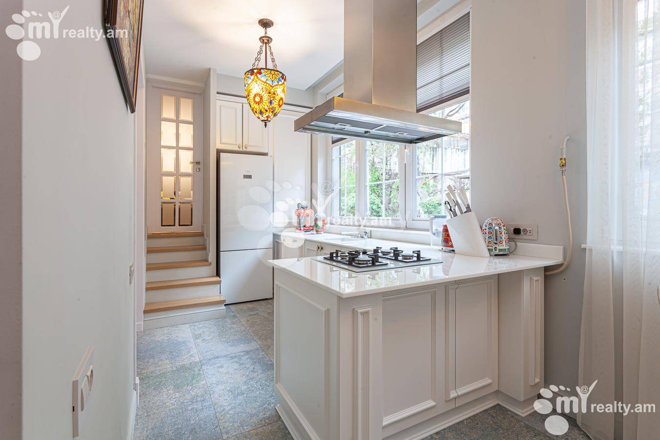 3 սենյականոց բնակարան վարձով Սարյան փող, Կենտրոն Երևան, 155319