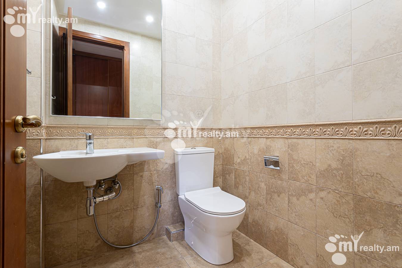 4 bedroom apartment for sale Vardanants St, Center Yerevan, 156904