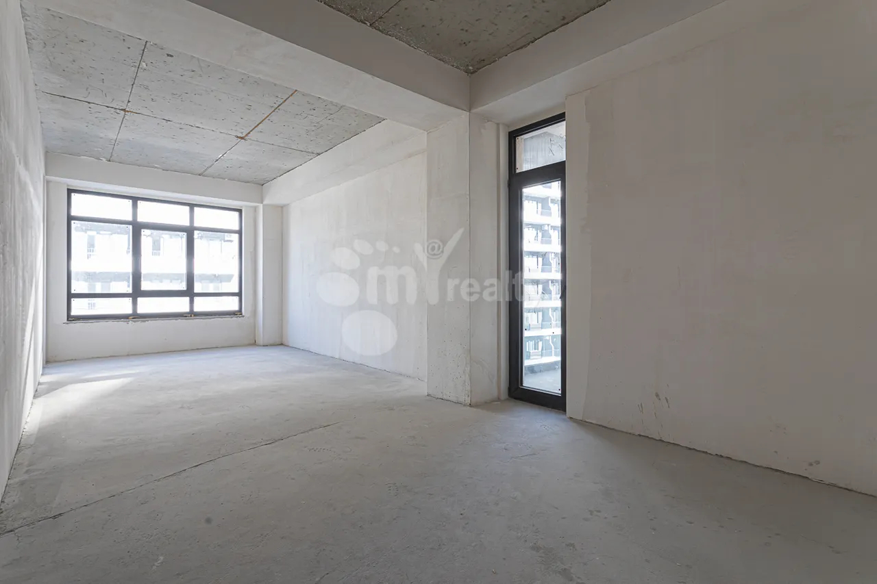 3 bedroom apartment for sale Antarayin, Leonid-Azgaldyan-Straße,, Center Yerevan, 157854