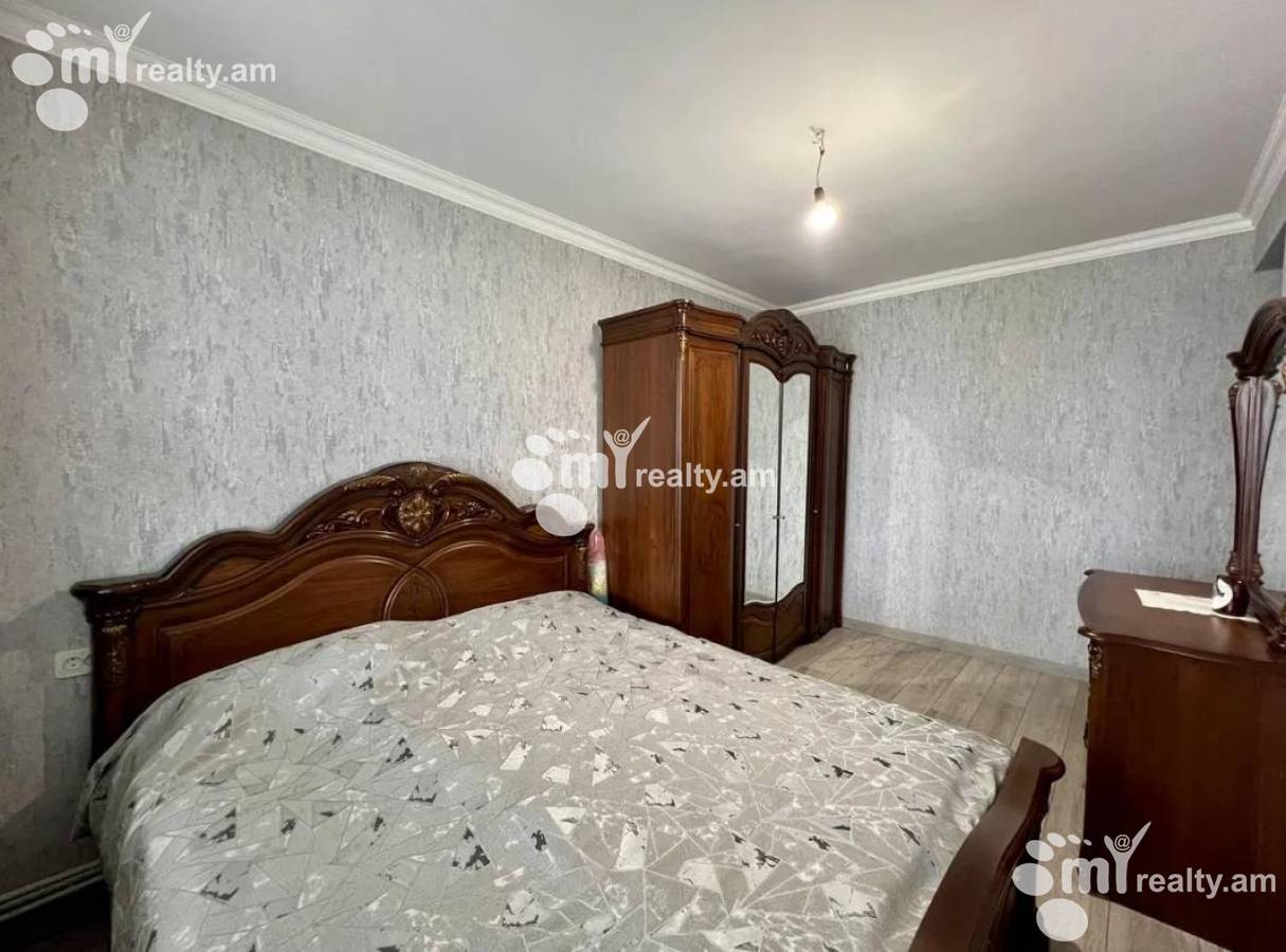 3 սենյականոց բնակարան  Սարյան փող, Կենտրոն Երևան, 155233