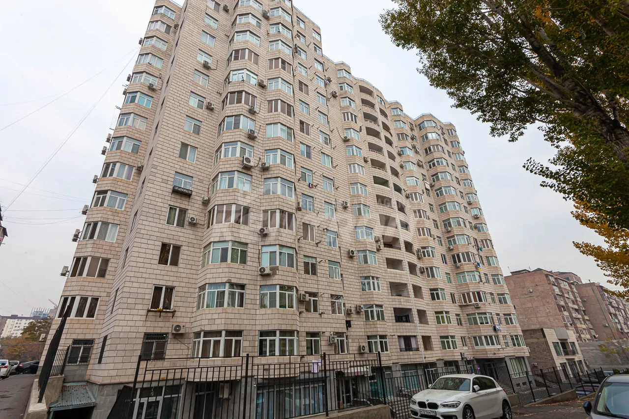 3 bedroom apartment for sale Davtashen 2 district, Dawtaschen Yerevan, 157296