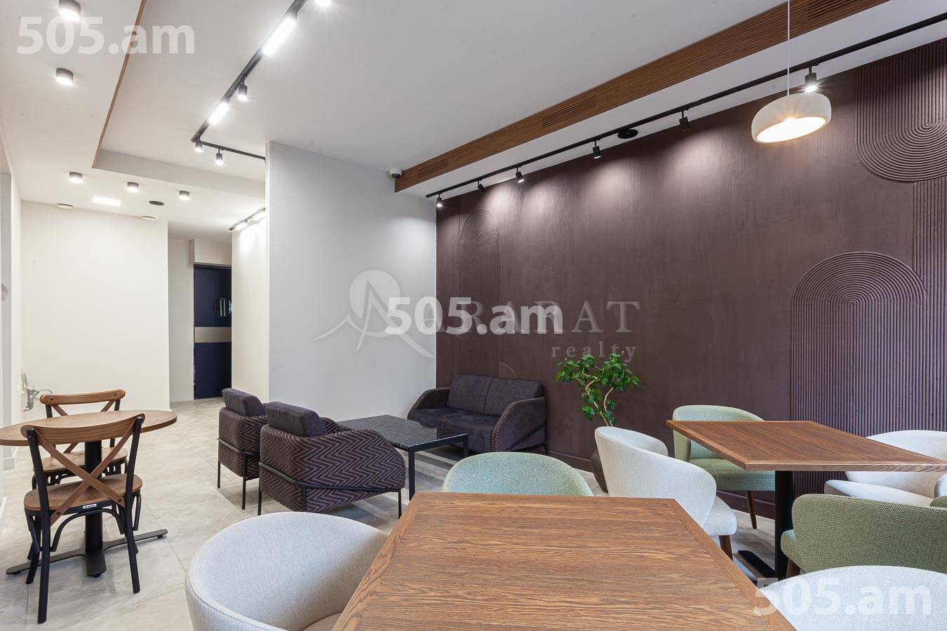 Կոմերցիոն տարածք վարձով Մաշտոցի պող, Կենտրոն Երևան, 155188