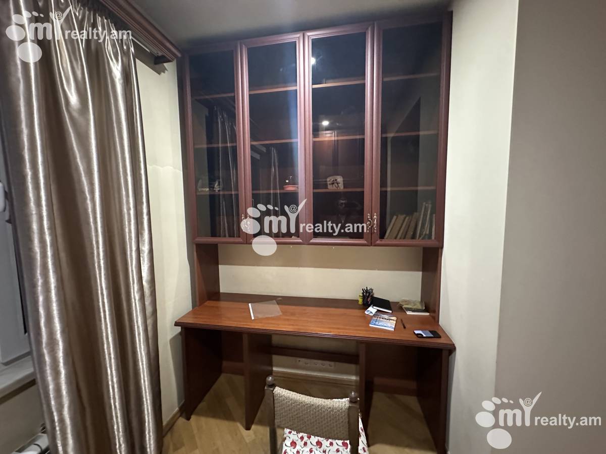 2 bedroom apartment for rent خیابان چارِنتس, مرکز شهر ایروان, 155182