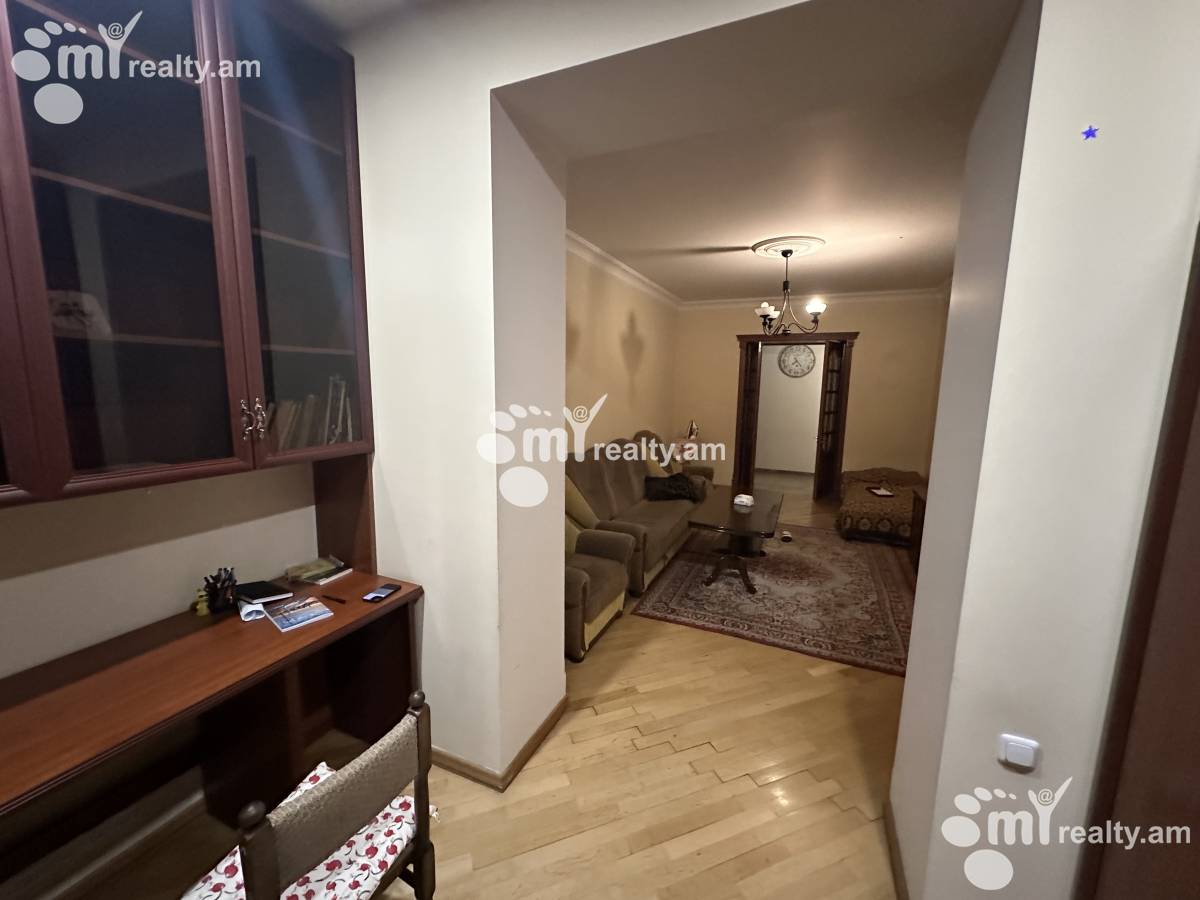 2 bedroom apartment for rent خیابان چارِنتس, مرکز شهر ایروان, 155182