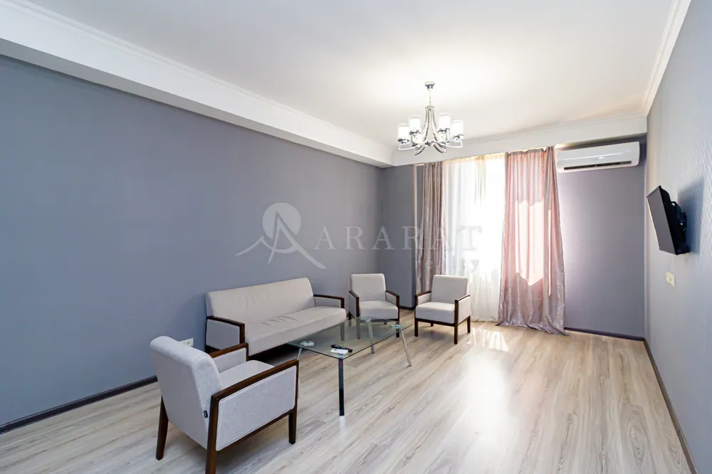norakaruyc-bnakaran/2-senyakanoc/Amiryan+St/Center/Yerevan