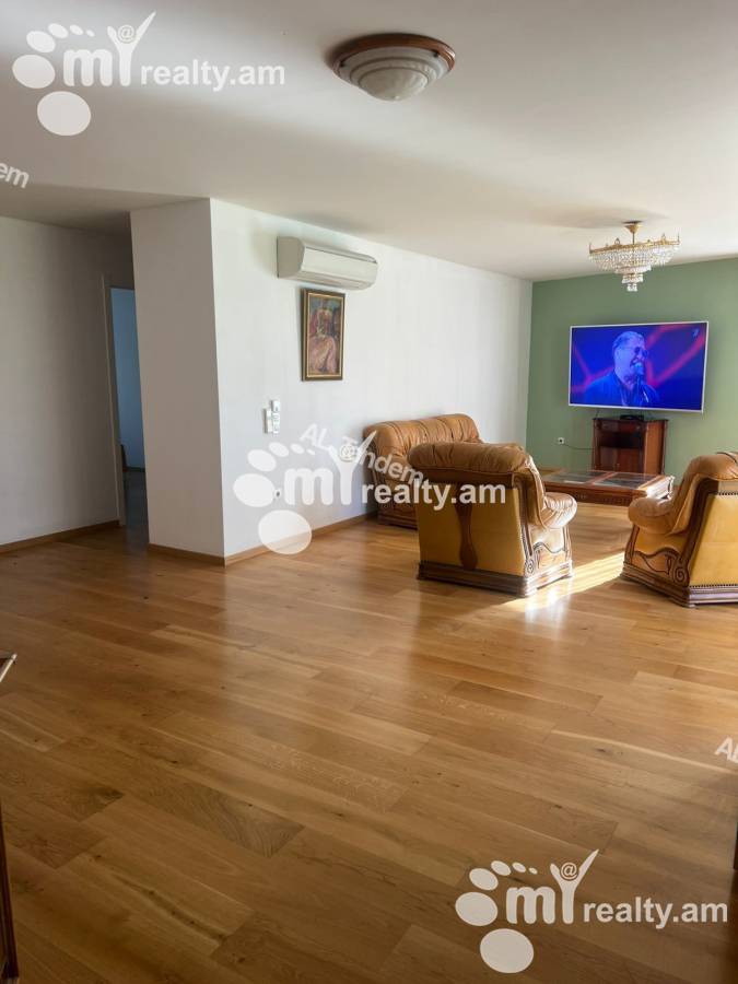 3 bedroom apartment for sale خیابان مامیکونیانتس, عربگیر ایروان, 158201