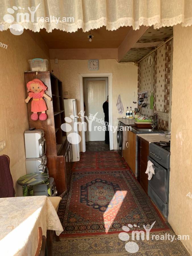 4 սենյականոց բնակարան  Ա. Ավետիսյան փող, Արաբկիր Երևան, 134189