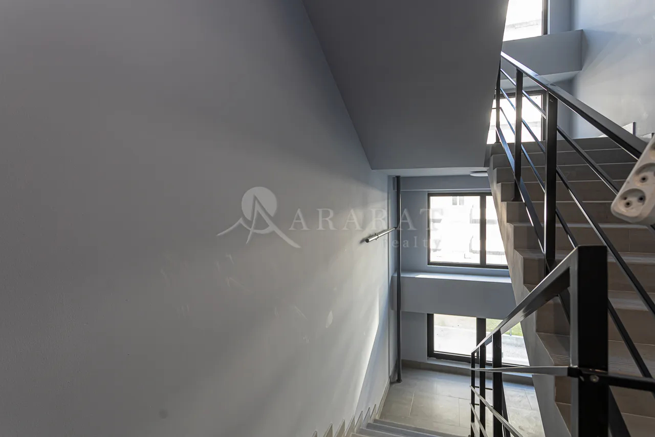 3 bedroom apartment for sale Antarayin, Rue Leonid Azgaldyan, Center Yerevan, 157853