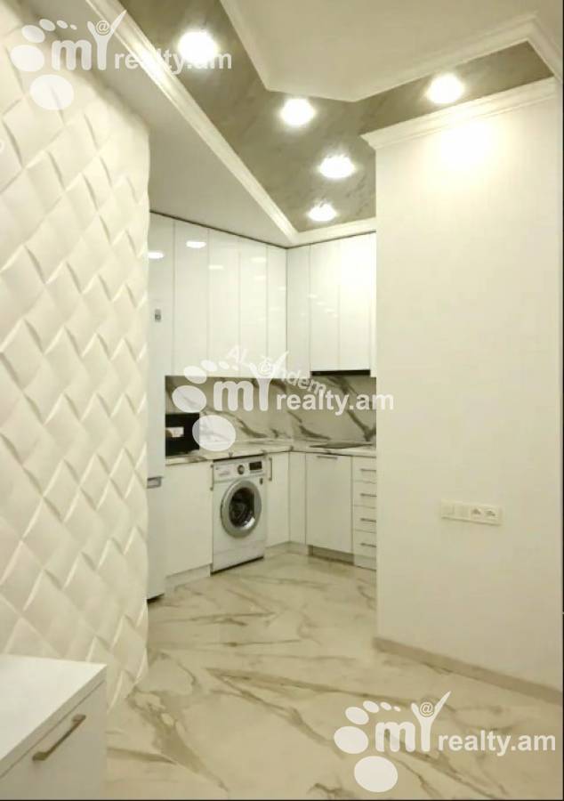 Купить 3 комнатную квартиру Анрапетутян ул, Центр Ереван, 141821
