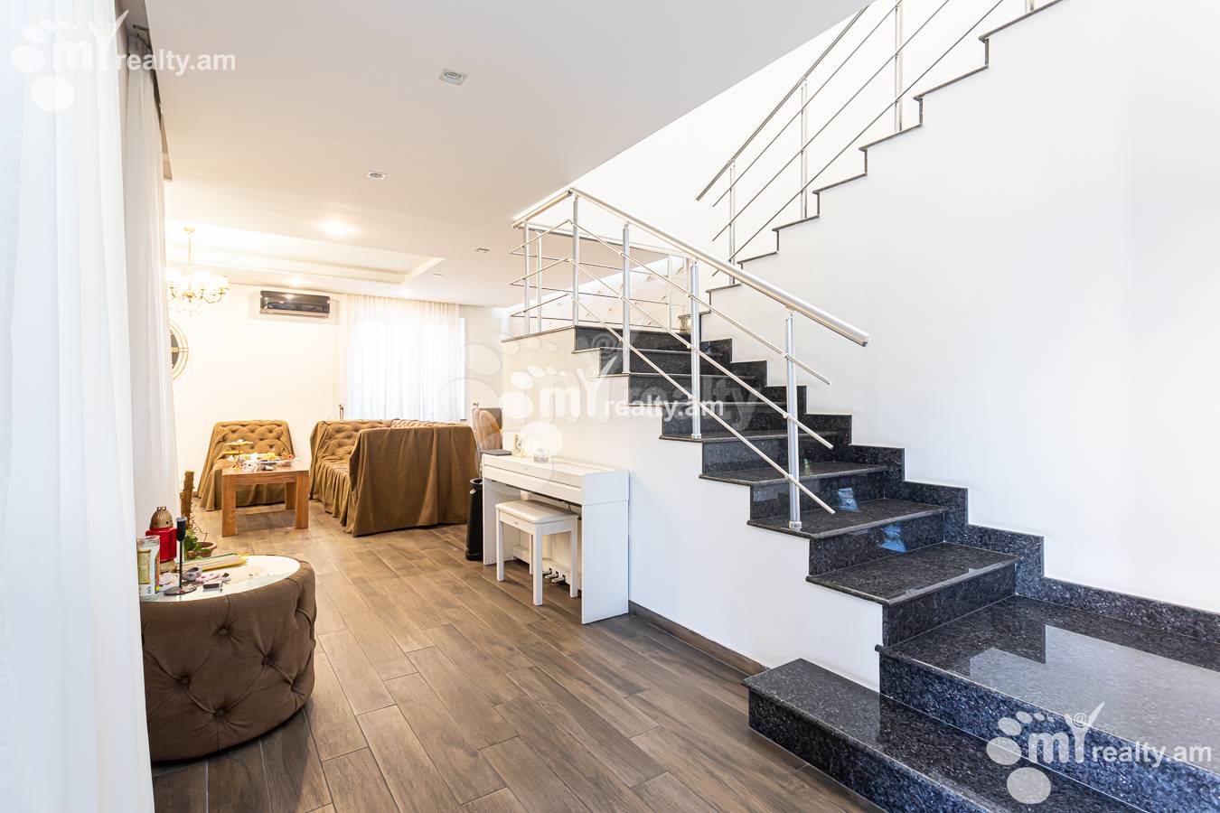 House for sale Lusinyants street, Center Yerevan, 157170