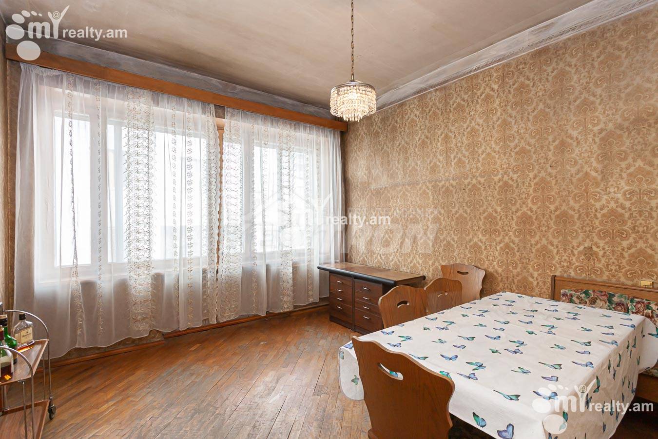 Купить 4 комнатную квартиру Таманян ул, Центр Ереван, 145123