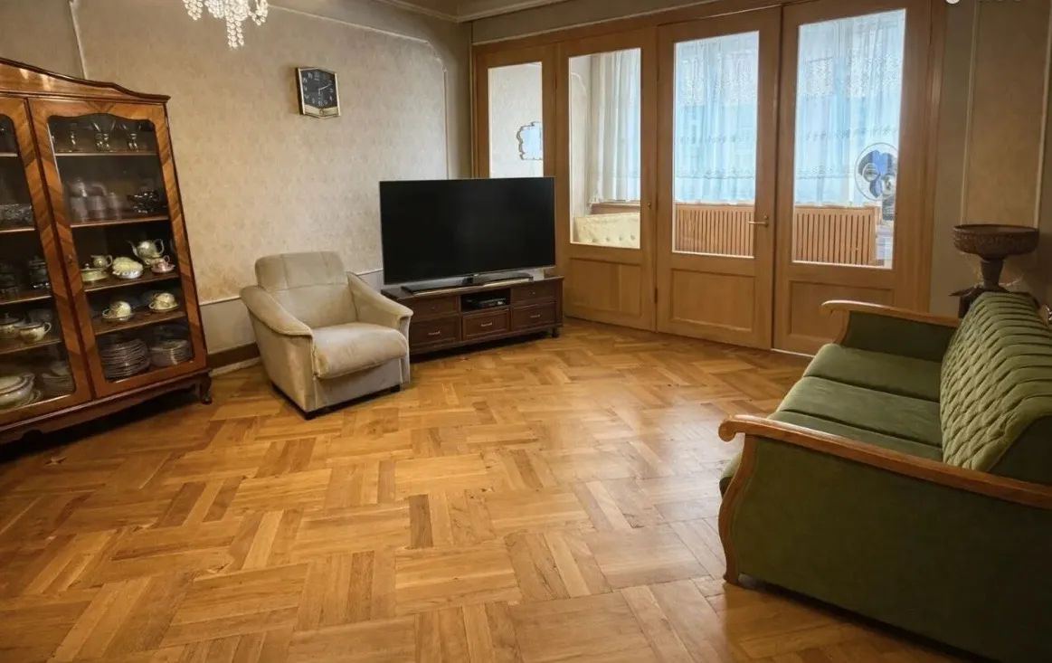 3 bedroom apartment for sale Heratsi St, Center Yerevan, 160333