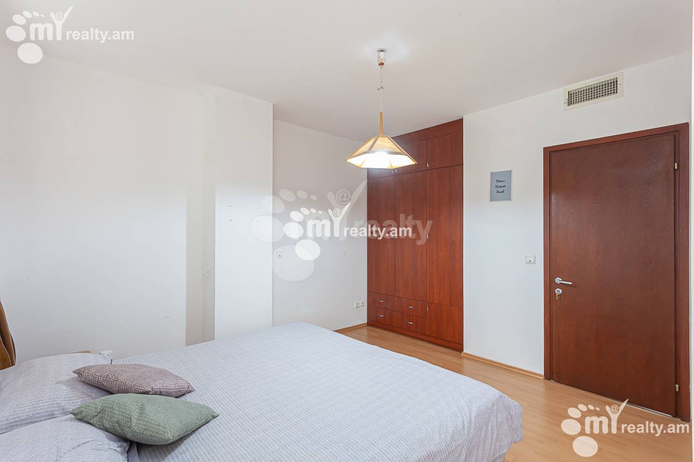 3 bedroom apartment for rent خیابان آرام, مرکز شهر ایروان, 149071