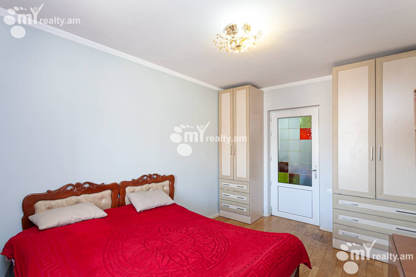 3 սենյականոց բնակարան  Նալբանդյան փող, Կենտրոն Երևան, 152406