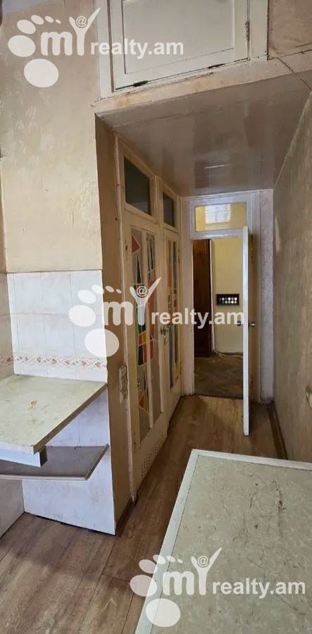 3 սենյականոց բնակարան  Մաշտոցի պող, Կենտրոն Երևան, 159525