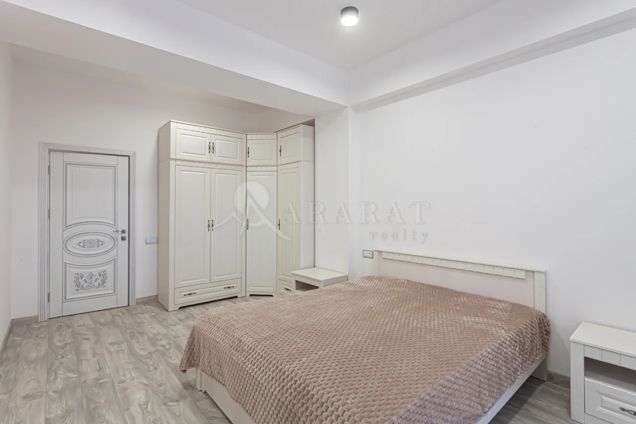 3 սենյականոց բնակարան վարձով Պարոնյան փող, Կենտրոն Երևան, 158968