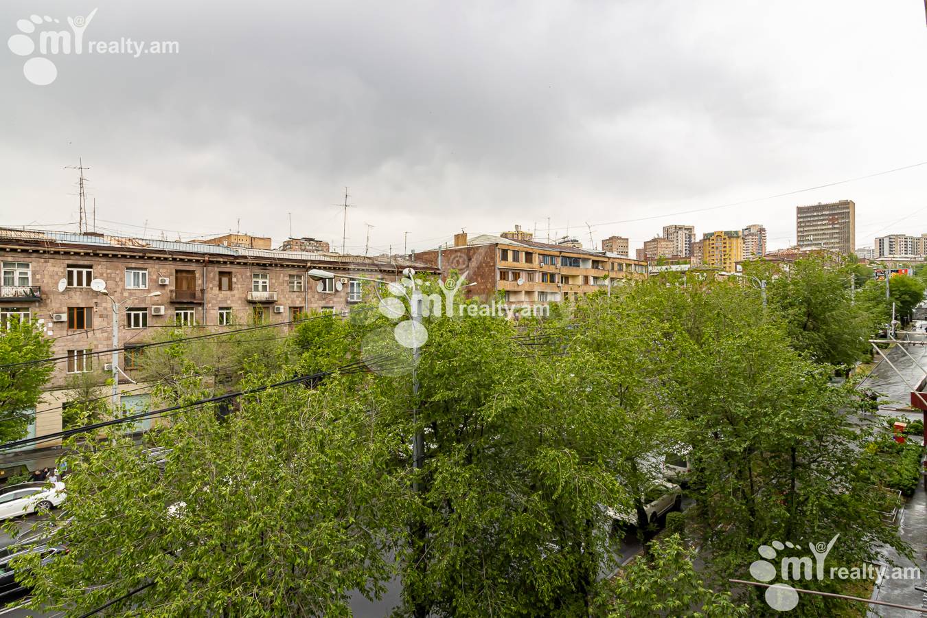 2 bedroom apartment for sale خیابان کومیتاس, عربگیر ایروان, 151503