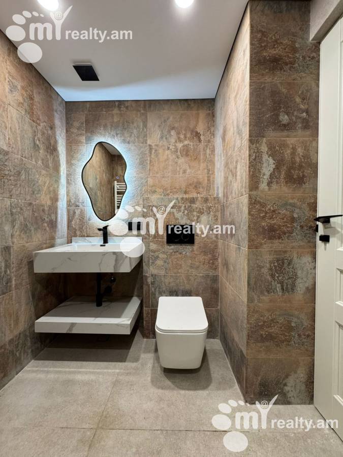 2 bedroom apartment for sale خیابان فوچیک, آچاپنیاک ایروان, 160181