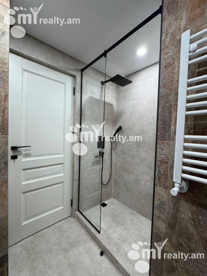 2 bedroom apartment for sale خیابان فوچیک, آچاپنیاک ایروان, 160181